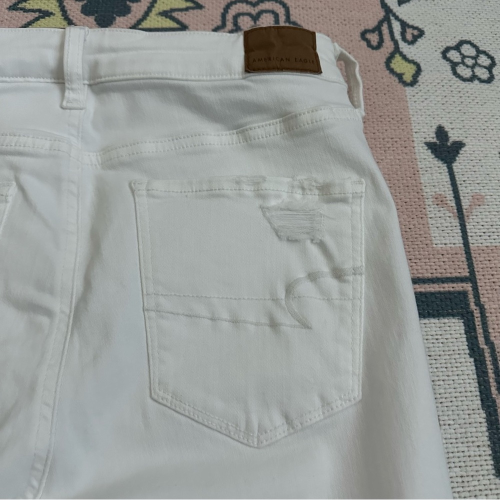 American Eagle White Stretch Ripped Super Hi-Rise Jegging Crop Jeans - Picture 14 of 16